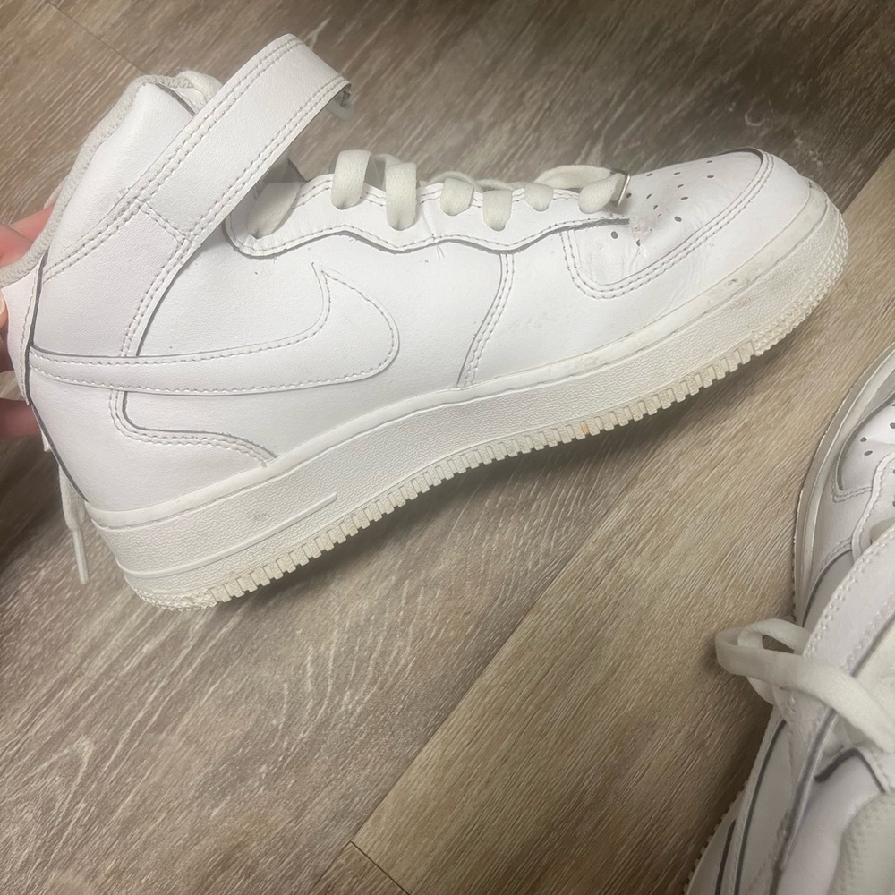 Nike Air Force 1s high top